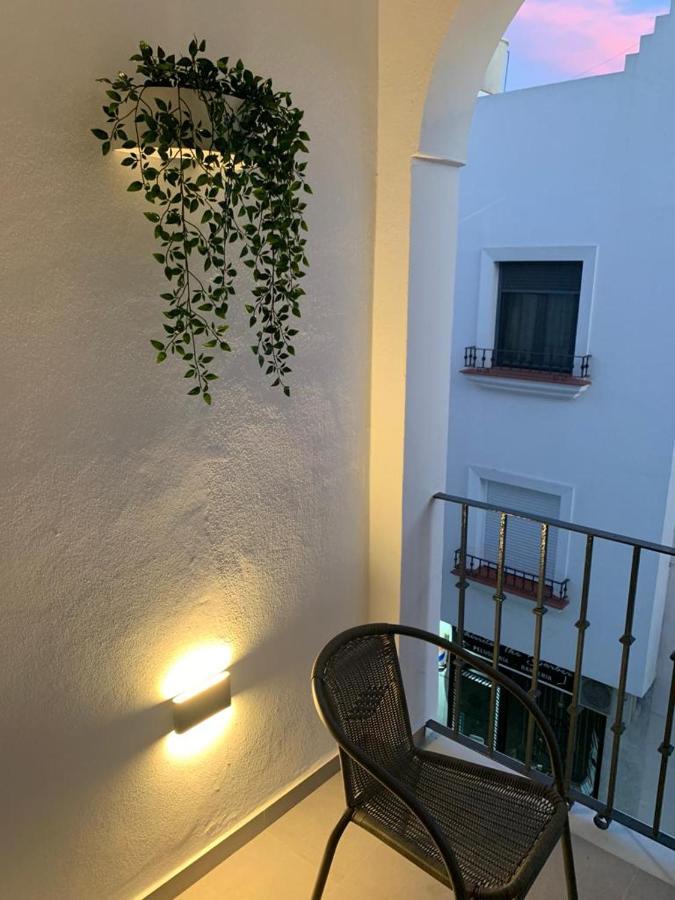Apartamento Encanto II コニル・デ・ラ・フロンテラ エクステリア 写真